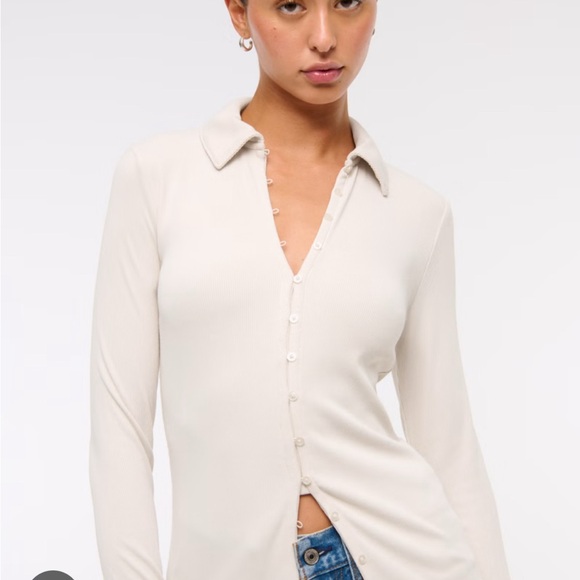 Abercrombie Ribbed Button Through top in warm beige - Picture 1 of 2